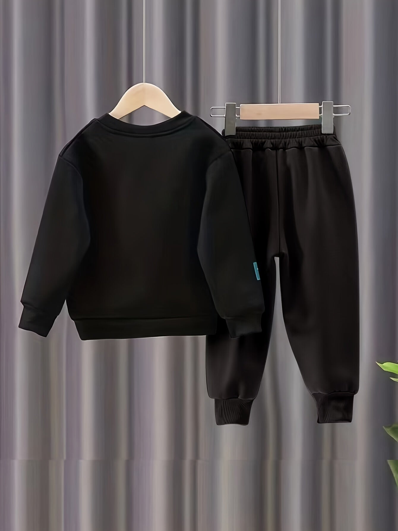 2pcs Boy's Beanie Bear Patched Outfit, Sweatshirt & Sweatpants Set, Trendy Long Sleeve Top, Kid's Clothes For Spring Fall Daily & Outdoor Wear, As Gift