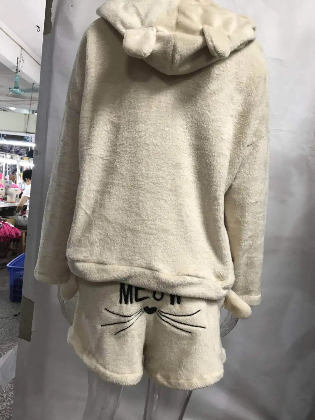 Pijamas de lana para Mujer, conjunto de Pijamas cálidos para otoño e invierno, lencería Sexy para Mujer, Pijama de gato, ropa de dormir para Mujer, ropa de casa