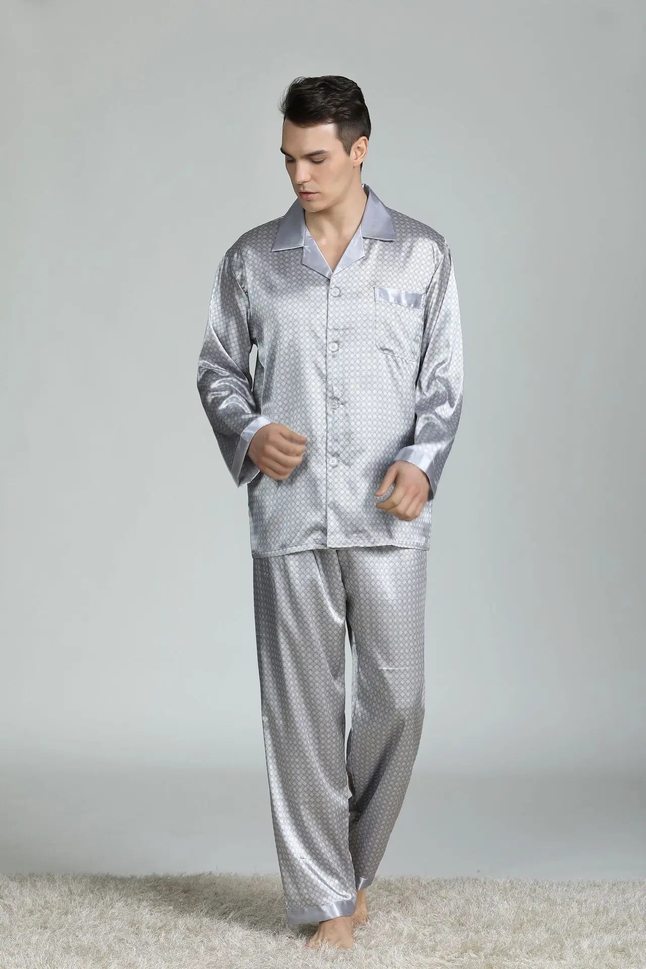 Conjunto de pijama informal para hombre, ropa de dormir con camisa y pantalones de satén de seda sintética, suave, lencería íntima, 2 uds.