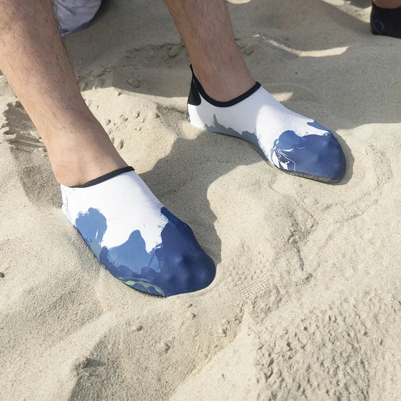 Nu-June Zapatos de agua para mujeres y hombres, zapatos descalzos de verano, calcetines acuáticos de secado rápido para playa, natación, snorkel, Yoga, ejercicio Aqua