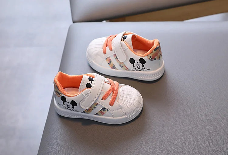 Zapatos Deportivos informales a la moda para niños y niñas, zapatos blancos pequeños, zapatos de suela suave para niños