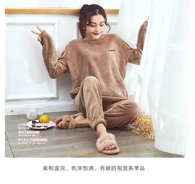 Pijamas de invierno de franela cálida para mujer, ropa de ocio gruesa, conjunto de pijamas lisos de manga larga de terciopelo Coral sencillo, 2025-26