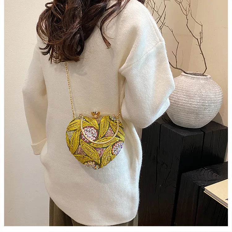 Bolso de mano para mujer 2026Nuevos bolsos de hombro con lentejuelas a la moda europea y americana, bolso de noche de mano Retro para celebridades de Internet