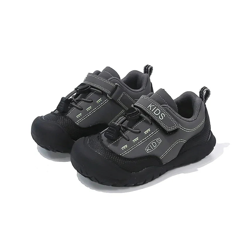 Zapatos deportivos para niños, zapatillas de deporte con suela blanda y punta superior, antideslizantes, cómodas, 2025, nueva moda, zapatos informales para niños y niñas