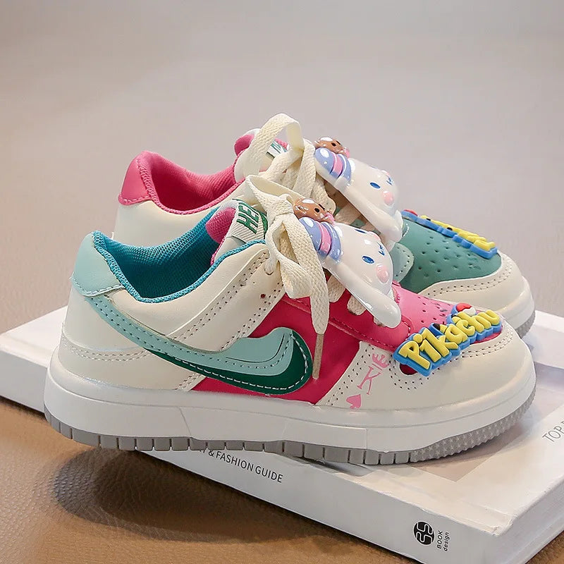 Zapatos casuales para niños Zapatillas de deporte  Zapatos de skate  Cinnamoroll de dibujos animados de cuero PU para niños, parte inferior gruesa antideslizante, tamaño 26-36