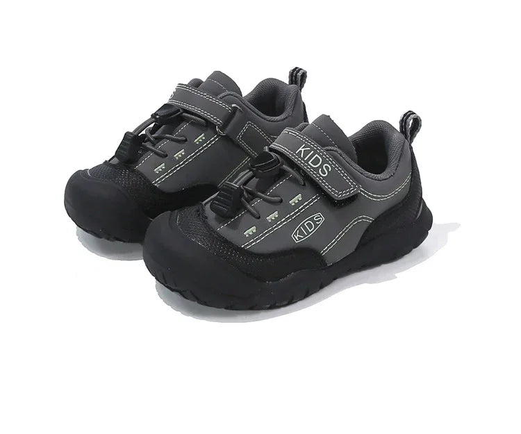 Zapatos deportivos para niños, zapatillas de deporte con suela blanda y punta superior, antideslizantes, cómodas, 2025, nueva moda, zapatos informales para niños y niñas