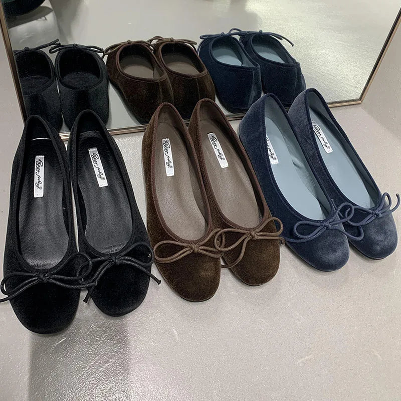 Zapatos planos de Ballet de seda a la moda para mujer, calzado de diseñador poco profundo con punta redonda y nudo de mariposa, zapatos planos deslizantes para mujer