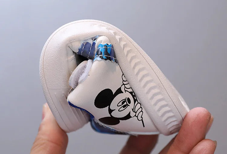 Zapatos Deportivos informales a la moda para niños y niñas, zapatos blancos pequeños, zapatos de suela suave para niños