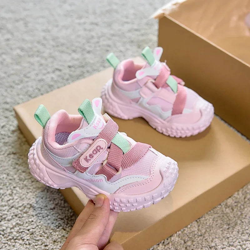 2025 nueva moda niños zapatos casuales dedos del pie antideslizantes niños niñas zapatillas de fondo suave niños tenis zapatos deportivos cómodos