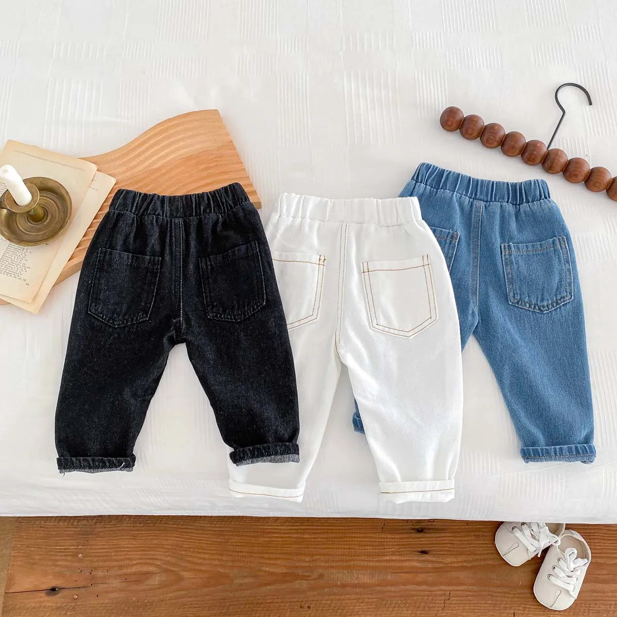 Moda coreana pantalones vaqueros para niños pantalones de bebé niño niña otoño Casual versátil Unisex pantalones vaqueros para bebés 1-6 años