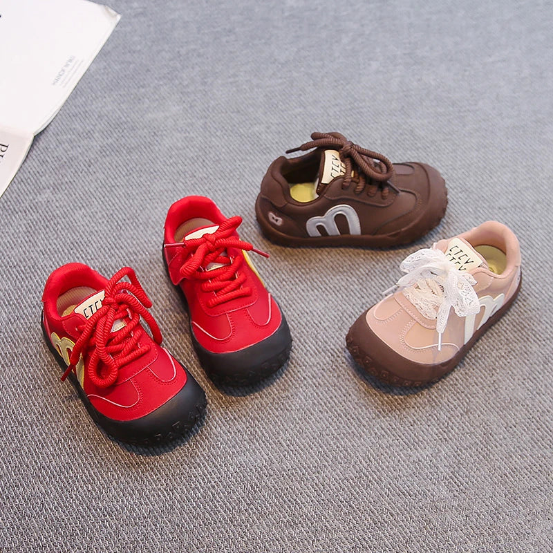 Zapatos de tenis para niños, zapatos deportivos informales de fondo suave para niños, dedos de los pies con tapa, otoño 2025, nuevos zapatos para correr para niños, estilo dulce princesa