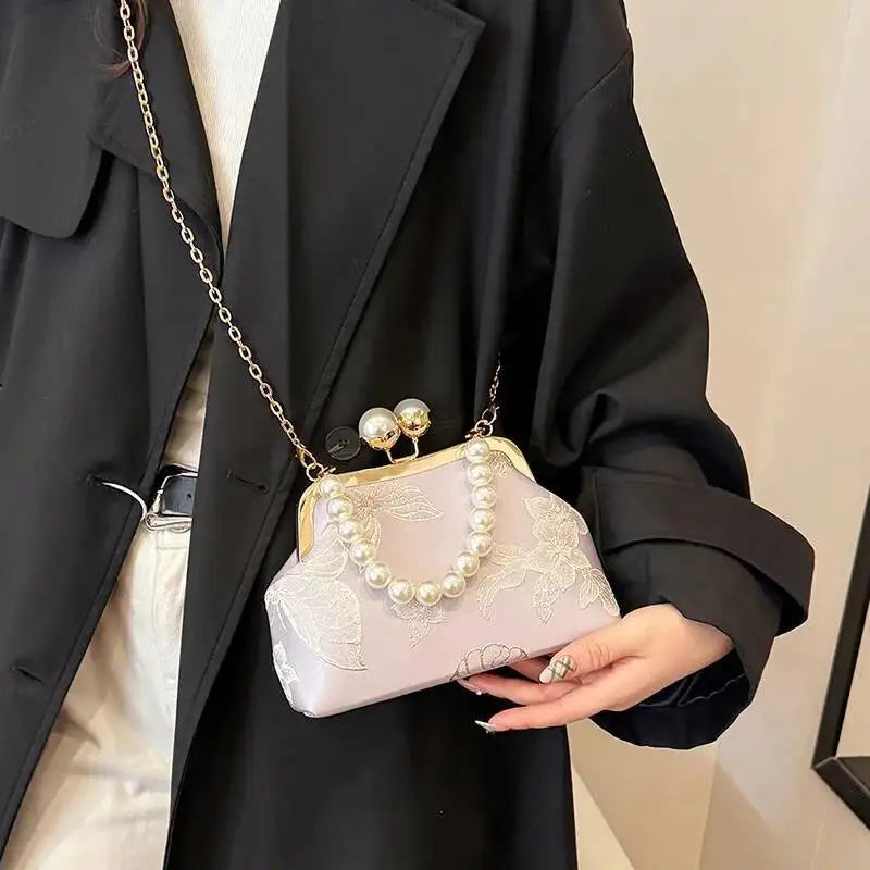 Bolso de mano bordado de estilo bohemio para mujer, bolsos de hombro con patrón floral, elegante bolso con correa de cadena y asa de metal, cartera de regalo