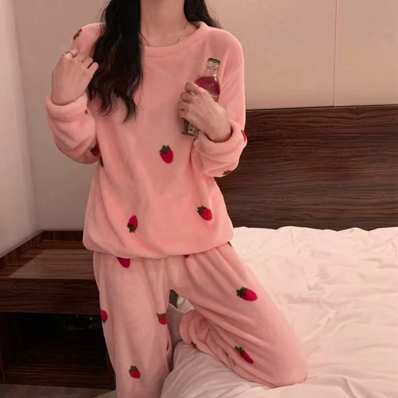 Conjuntos de pijamas de mujer 2025 Otoño Invierno franela cálida fresa Coral manga larga niñas ropa de dormir Casual pijamas de lana ropa de casa
