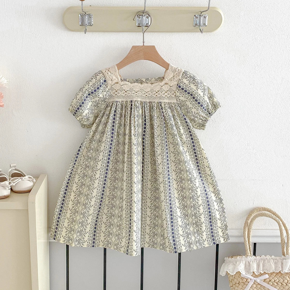 Vestido Vintage de encaje Floral para niña, Vestido de princesa de manga corta, Vestido de verano, disfraces informales, ropa para niños, ropa para niños