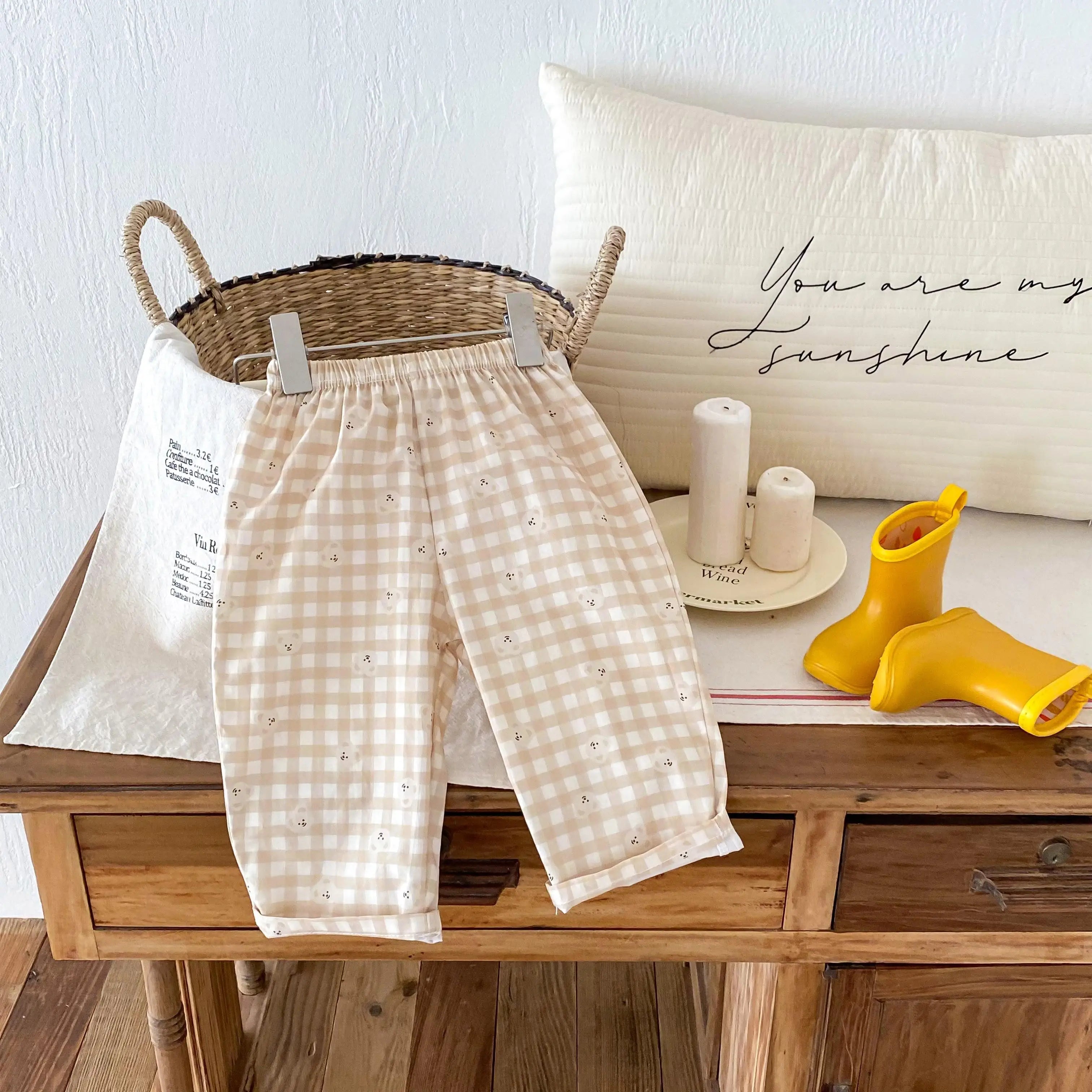 Pantalones sueltos informales para niños, ropa de primavera y verano, nuevos pantalones finos, simples y versátiles, ropa exterior, pantalones con estampado de dibujos animados para niños y niñas