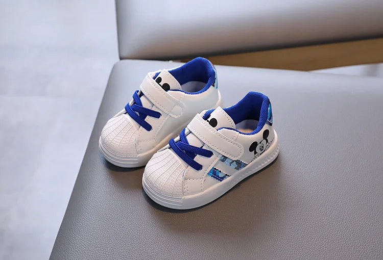 Zapatos Deportivos informales a la moda para niños y niñas, zapatos blancos pequeños, zapatos de suela suave para niños