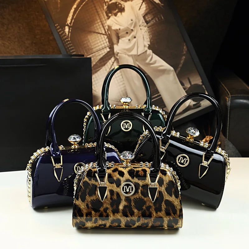 Bolso de mujer Bolso de hombro pequeño de cuero brillante personalizado Nuevo bolso cruzado Bolso de almohada de moda