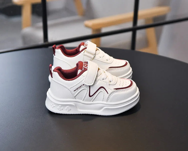 Zapatillas de deporte para estudiantes, suela gruesa y suave, zapatos de baloncesto para niños y niñas, antideslizantes, transpirables, moda 2025, zapatos para correr para niños con gancho y bucle