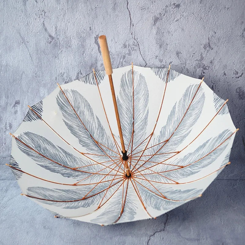 Paraguas Vintage de bambú con mango largo, paraguas manuales con arco de plumas blancas, mango de madera, artículos artísticos simples nórdicos para el hogar