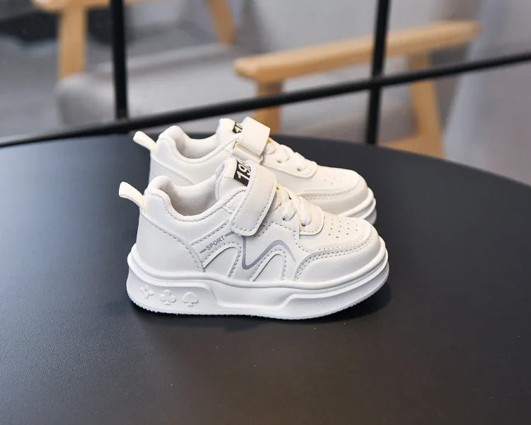 Zapatillas de deporte para estudiantes, suela gruesa y suave, zapatos de baloncesto para niños y niñas, antideslizantes, transpirables, moda 2025, zapatos para correr para niños con gancho y bucle