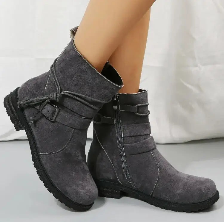 2025 Botas Chelsea para Mujer, Zapatos Retro hasta el tobillo, gamuza, Otoño Invierno, nuevas botas góticas informales para motocicleta, Zapatos de gladiador para caminar para Mujer