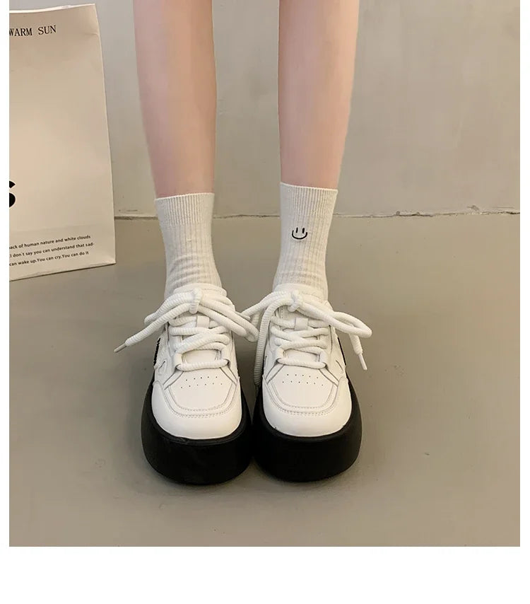 Zapatos informales para niños, suela suave, cómodos zapatos planos para niñas, antideslizantes, a la moda, nuevos estudiantes, 2025, zapatos de moda dulces para niños