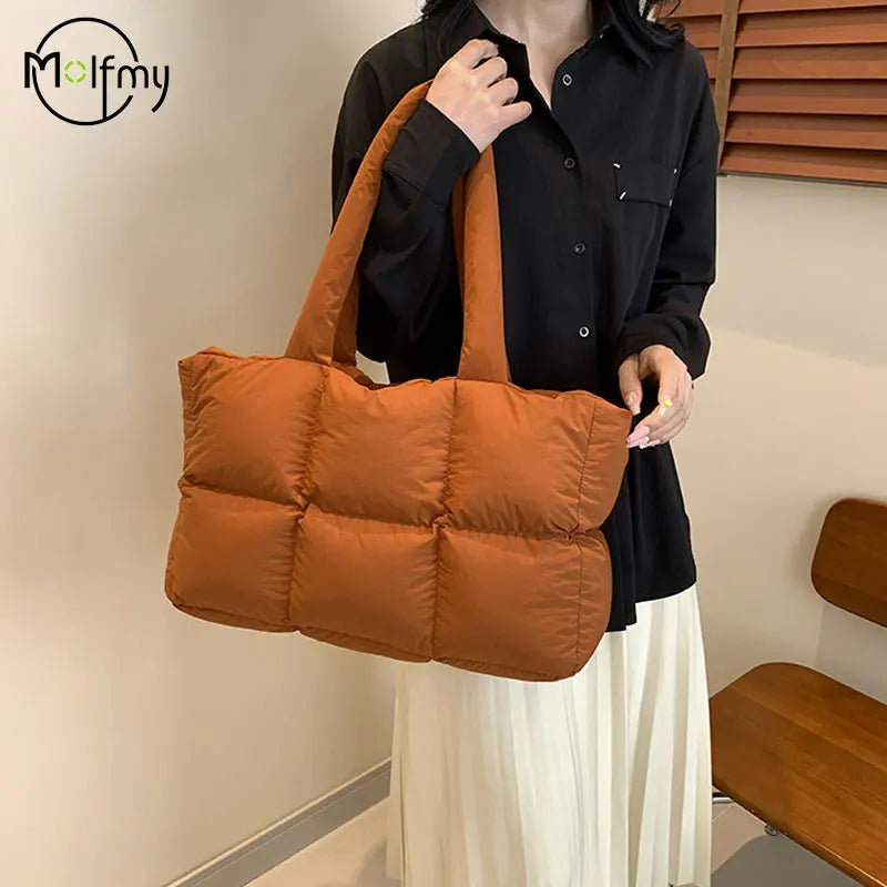 Bolso de mano acolchado a cuadros para mujer, bolsa de hombro impermeable, de gran capacidad, suave, de Color sólido, Retro, a la moda, de invierno