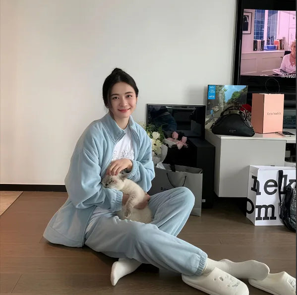 Conjunto de Pijamas de invierno para mujer, ropa de dormir cálida de lana de Coral, traje de pantalón con bolsillo, franela gruesa suelta, cuello alto, ropa de casa