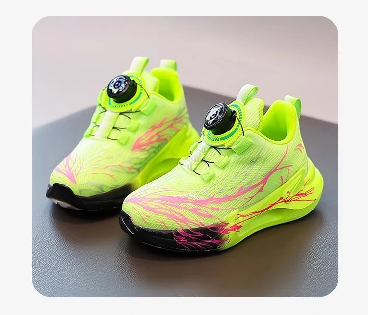 Zapatillas de deporte para estudiantes, bonitos zapatos para correr con grafiti para niños, botón giratorio, otoño 2025, nuevos zapatos de baloncesto para niños, fondo suave