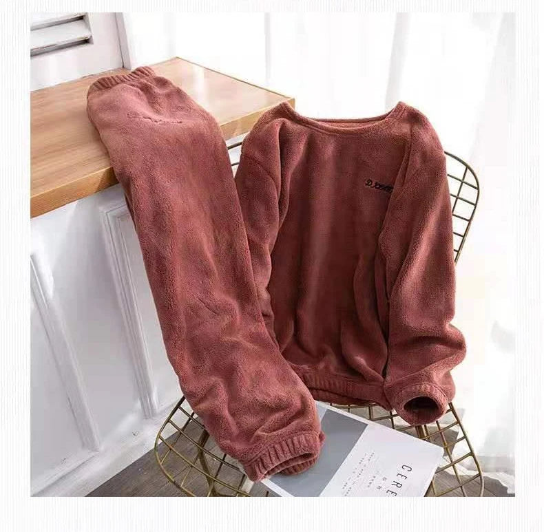 Pijamas de invierno de franela cálida para mujer, ropa de ocio gruesa, conjunto de pijamas lisos de manga larga de terciopelo Coral sencillo, 2025-26