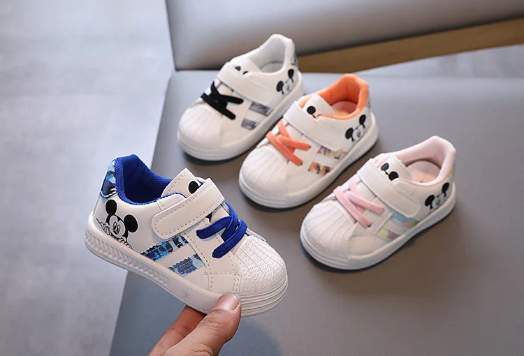 Zapatos Deportivos informales a la moda para niños y niñas, zapatos blancos pequeños, zapatos de suela suave para niños