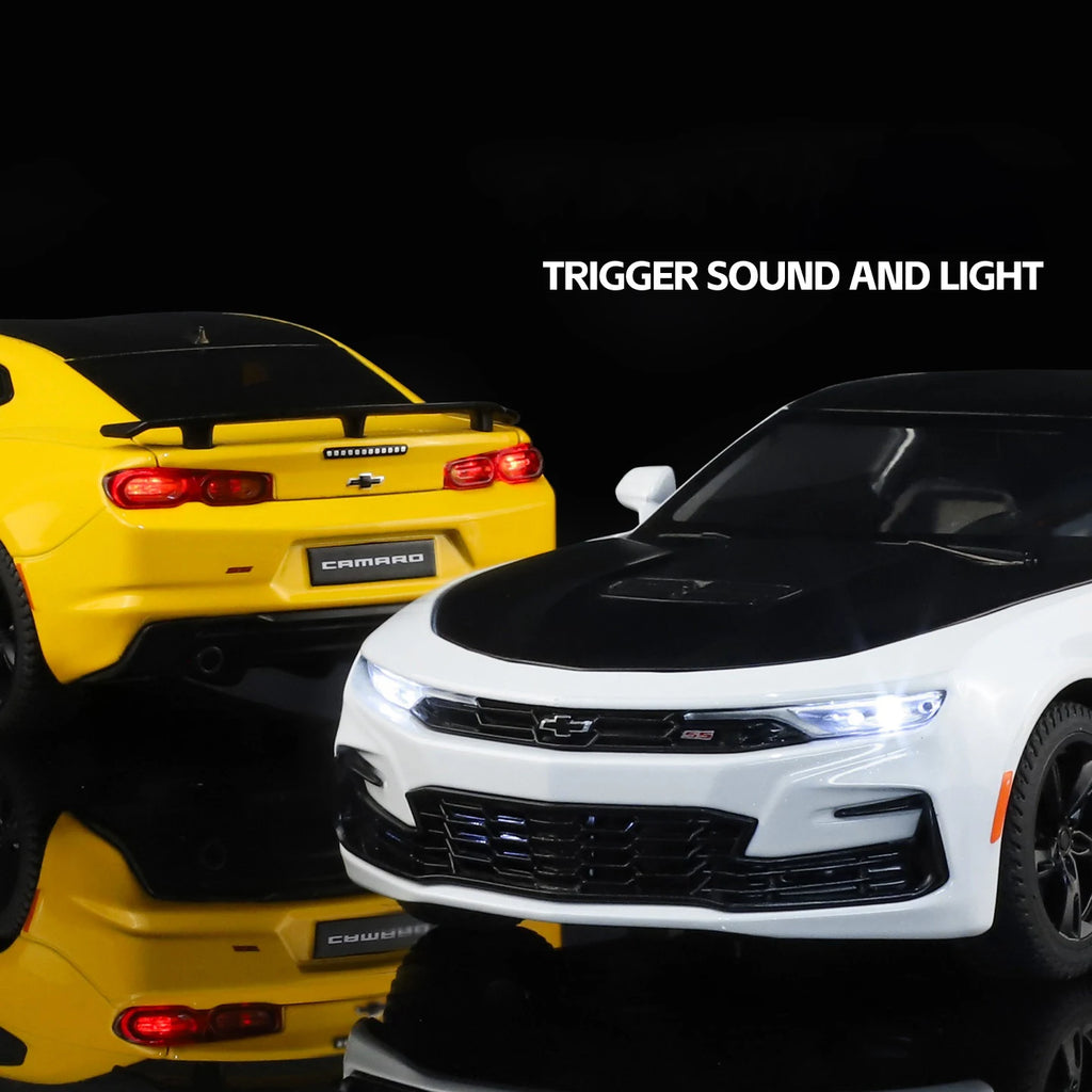 Modelo de coche de aleación Camaro - Puertas abiertas - Absorción de impactos de neumáticos de goma - Cuerpo de metal fundido a presión - Decoraciones para automóviles