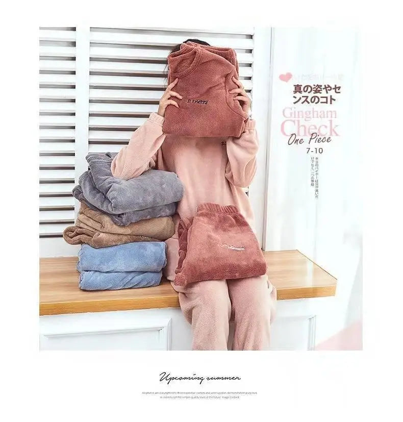 Pijamas de invierno de franela cálida para mujer, ropa de ocio gruesa, conjunto de pijamas lisos de manga larga de terciopelo Coral sencillo, 2025-26