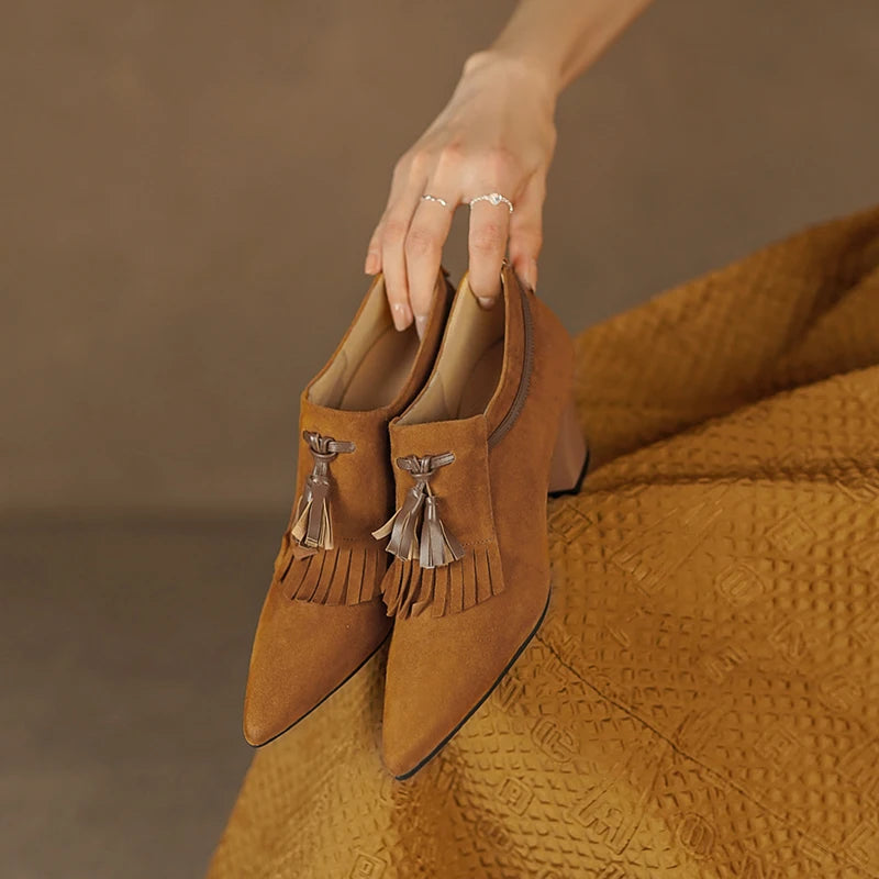 2025 primavera zapatos de mujer puntiagudos tacón grueso zapatos de tacón alto de gamuza de oveja zapatos con hebilla de cinturón para mujer zapatos de mujer