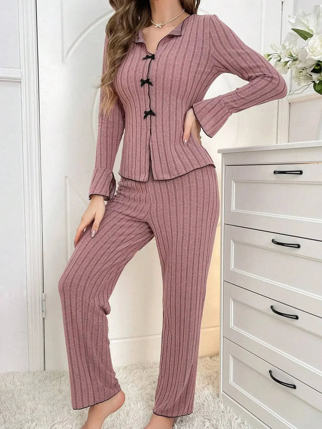 Conjunto de Pijama de otoño e invierno para mujer, Tops y pantalones de manga larga a la moda con lazo de solapa de franela cálida, ropa de dormir, traje para casa