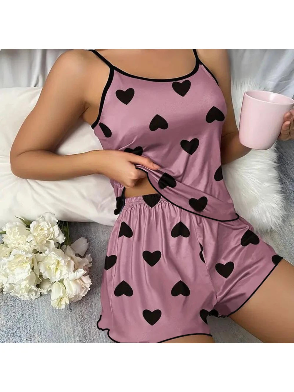 Conjunto de pijama para mujer, camisetas, pantalones cortos, camiseta rosa con estampado en forma de corazón y cuello redondo, Top de seda helada, cómodo e informal de verano ﻿