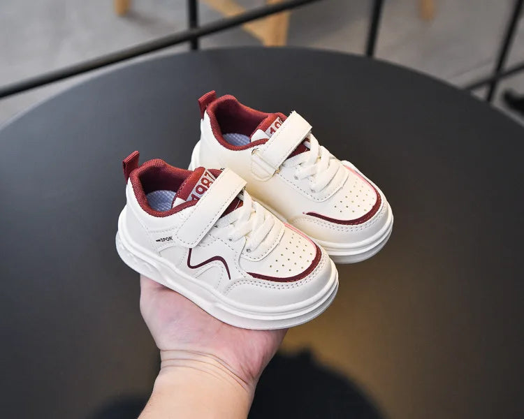 Zapatillas de deporte para estudiantes, suela gruesa y suave, zapatos de baloncesto para niños y niñas, antideslizantes, transpirables, moda 2025, zapatos para correr para niños con gancho y bucle