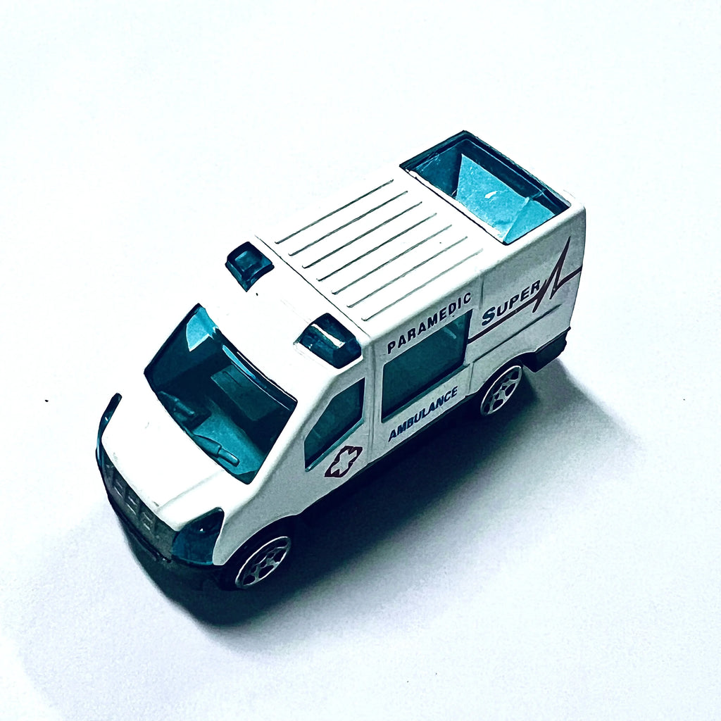 Coches de juguete de aleación para niños, autos deportivos deslizantes, autos de carreras, modelos de coches simulados, regalos y adornos para niños.