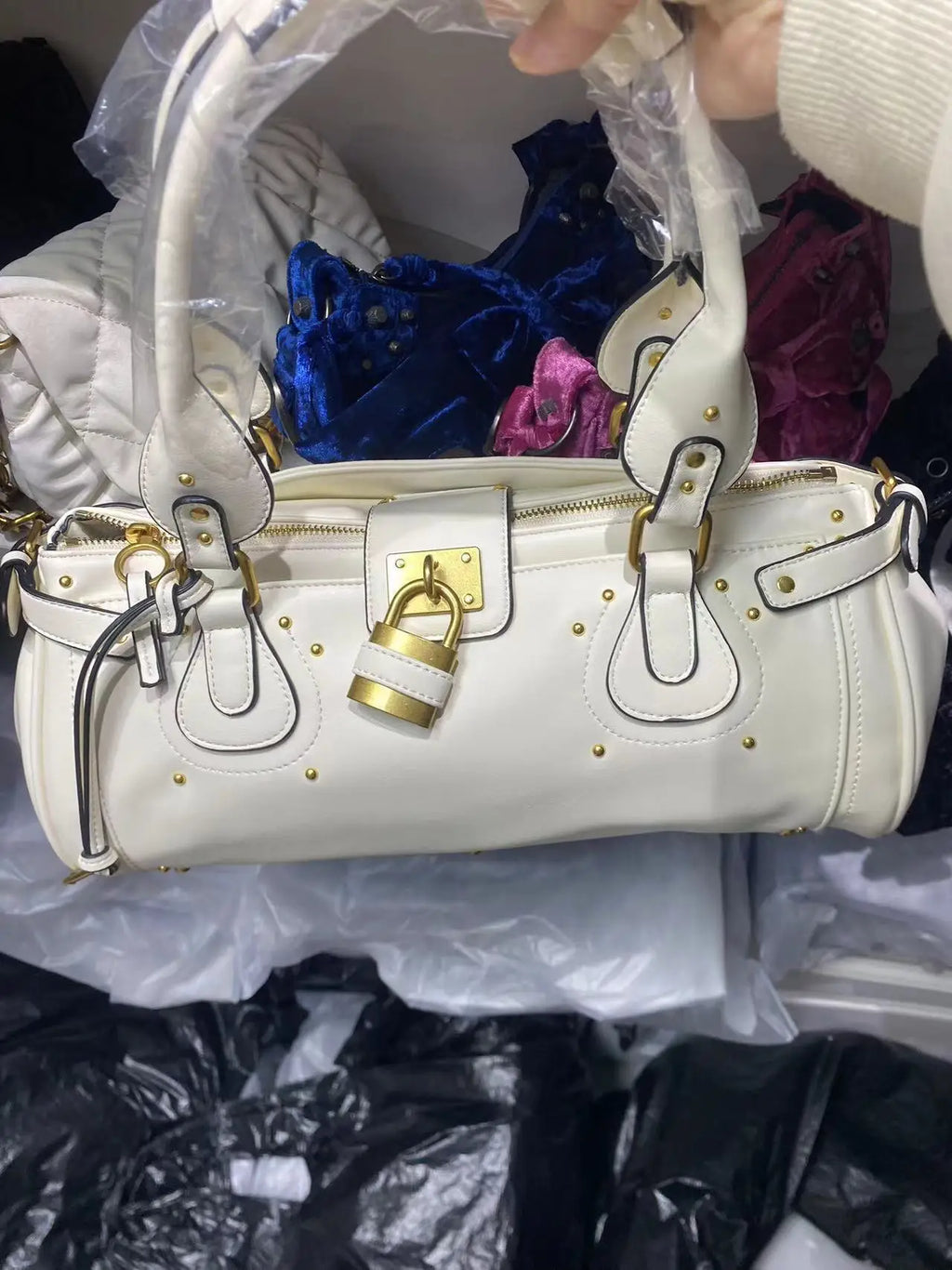 Bolso con Cabeza de Candado Retro, Bolso con Almohada con Remaches, Bolso de Chica Estilo Millennium, Bolso Cruzado para Ir al Trabajo