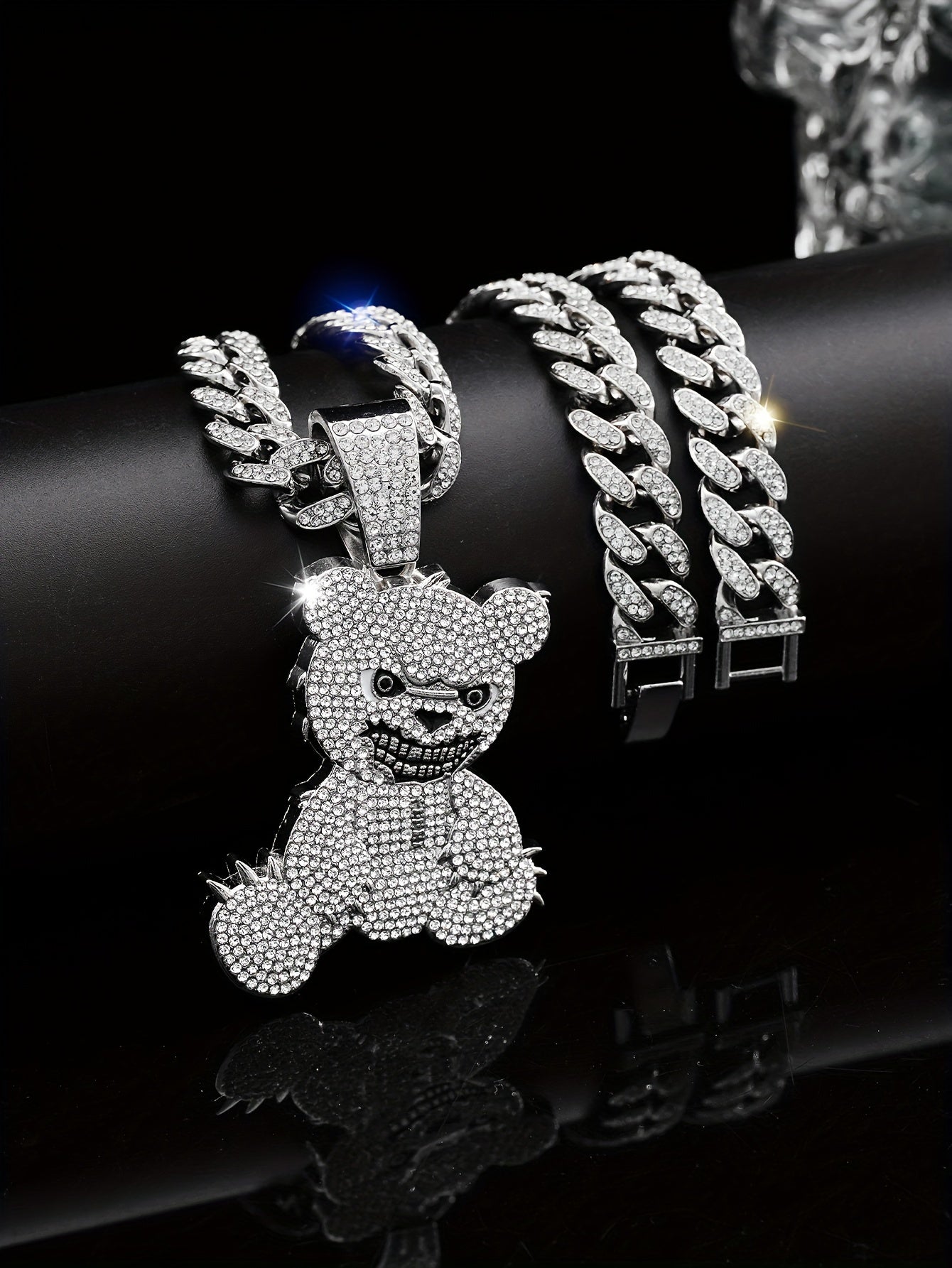 Men's Fashion Beast Bear Pendant Necklace with Rhinestone Studded Cuban Chain - Hip Hop Street Style Jewelry for Party, Festival Wear, Unisex Gift Idea (Includes 1 Pendant)
