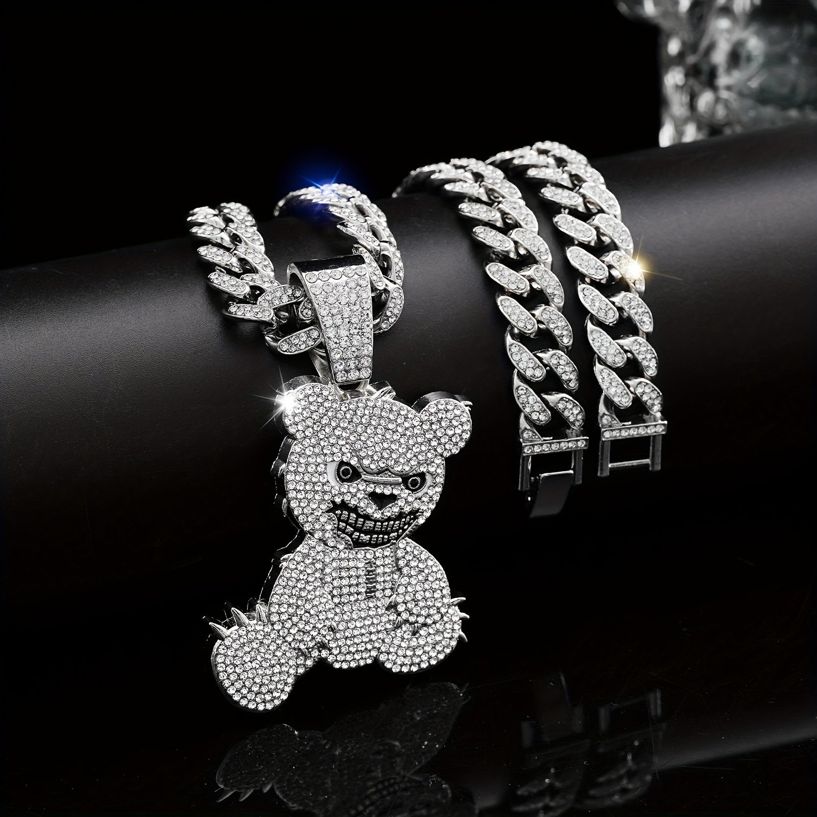 Men's Fashion Beast Bear Pendant Necklace with Rhinestone Studded Cuban Chain - Hip Hop Street Style Jewelry for Party, Festival Wear, Unisex Gift Idea (Includes 1 Pendant)